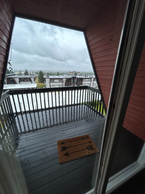 Building Photo - 300 14th Ave S