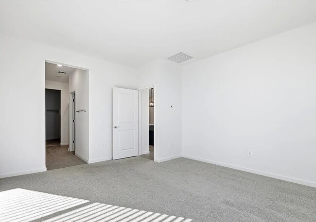 Building Photo - 24583 Chambers St