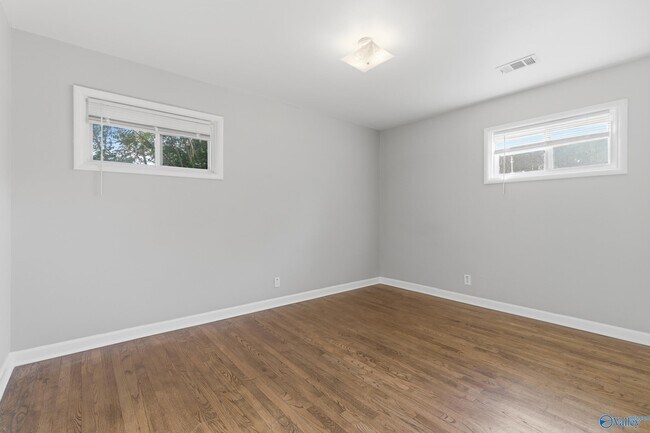 Building Photo - 1607 Clb Vw Dr NW
