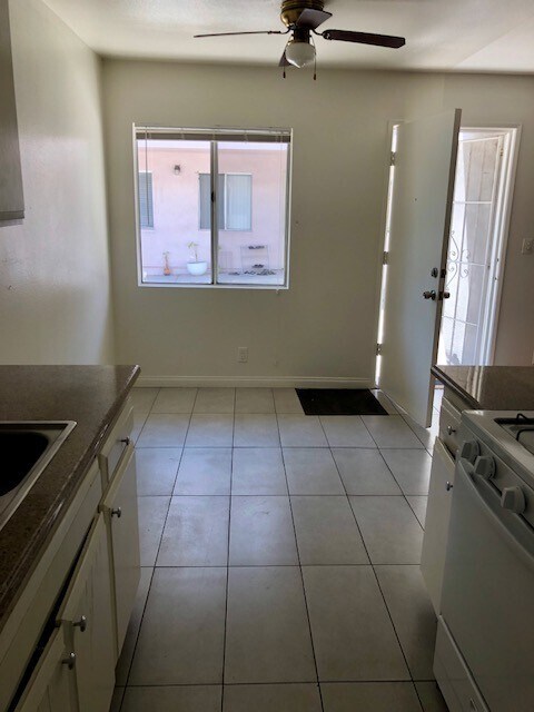 Interior Photo - Maplewood