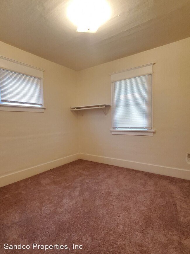 Building Photo - 3 br, 1 bath House - 6437 S Puget Sound Ave