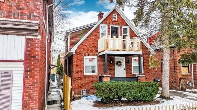 Primary Photo - 1801 Niagara St