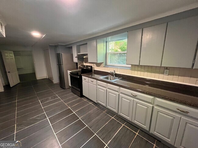 Building Photo - 80 Stafford St NW