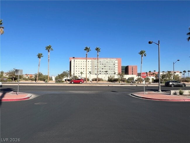 Building Photo - 6955 N Durango Dr