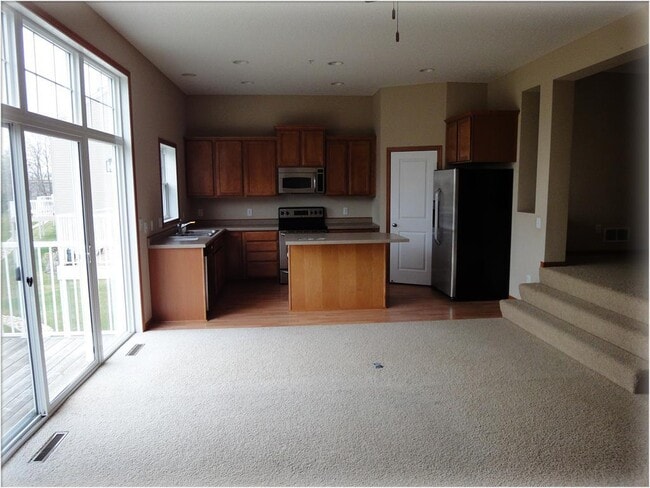 Building Photo - 16601 50th Ct N