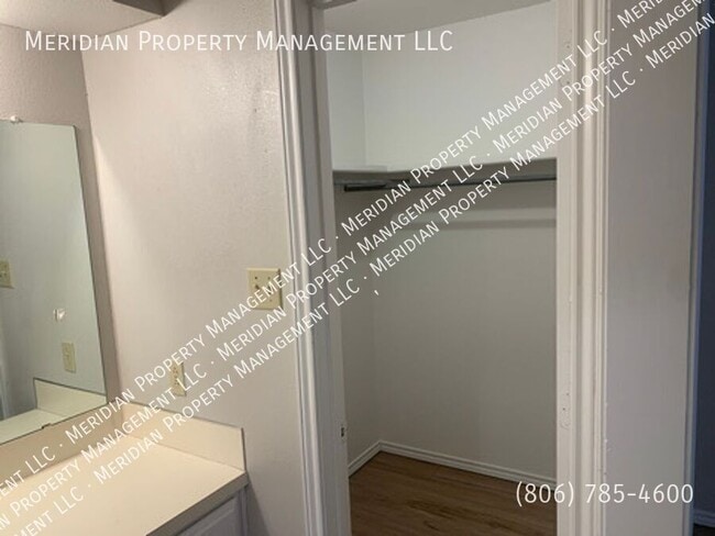Building Photo - 2019 S Loop 289
