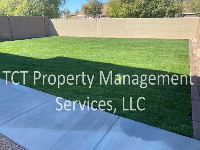 Building Photo - Gorgeous Home In Gated Gilbert Community!