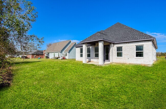 Building Photo - 209 Silverleaf Rd