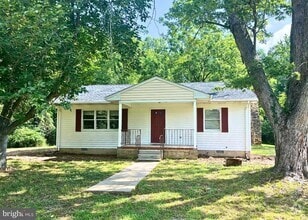 Building Photo - 26970 Chestnut Hill Way