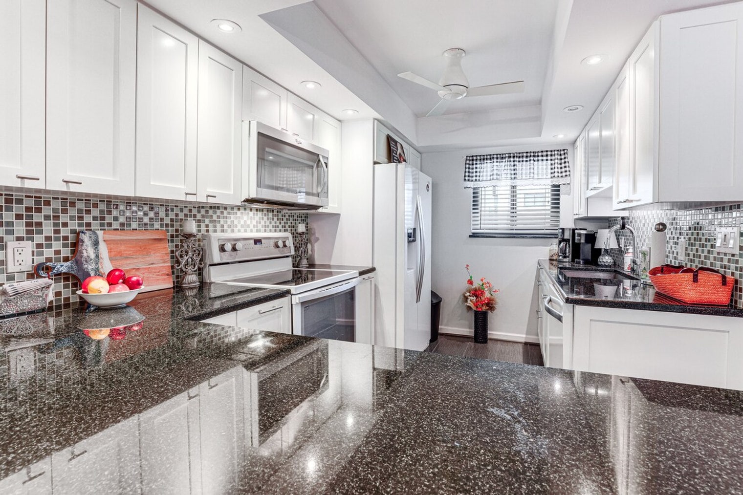 Building Photo - 2400 S Ocean Dr