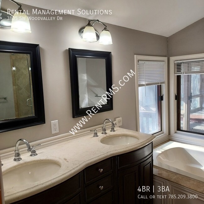 Building Photo - 3805 SW Wood Valley Dr