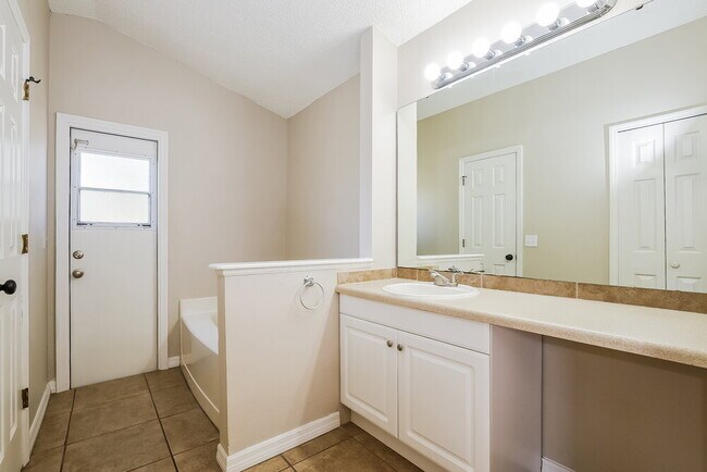 Building Photo - 14544 Lycastle Cir