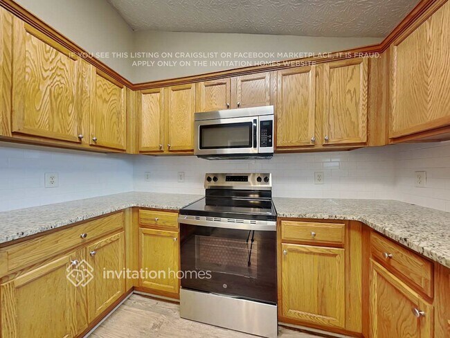 Building Photo - 5622 Elwood Cir