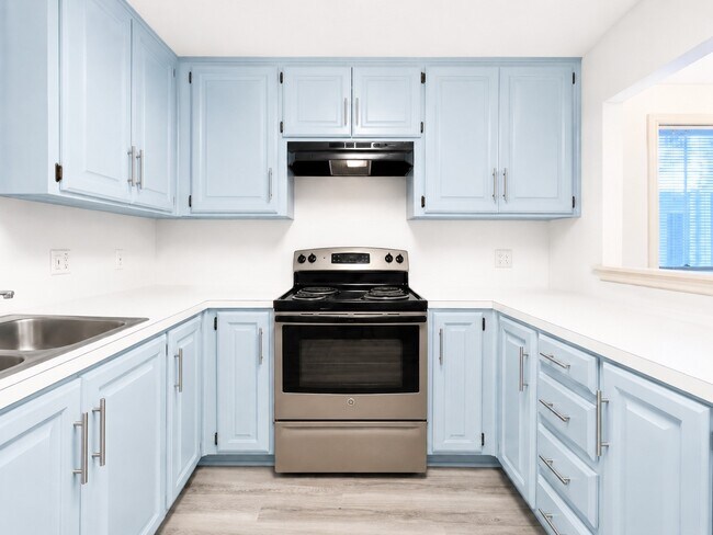Building Photo - 2529 Rio Grande St