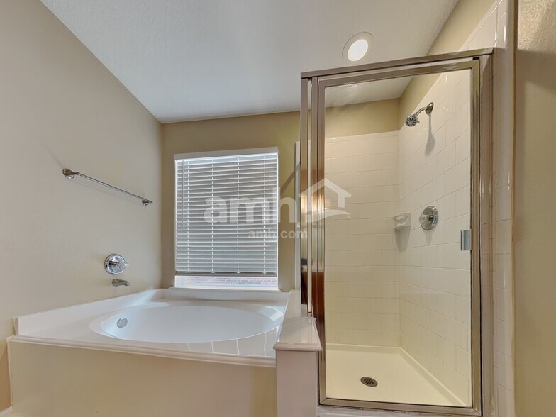 Building Photo - 651 Cypresswood Ter