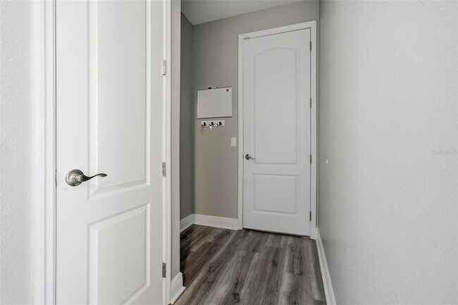 Building Photo - 15020 Trinity Fall Way