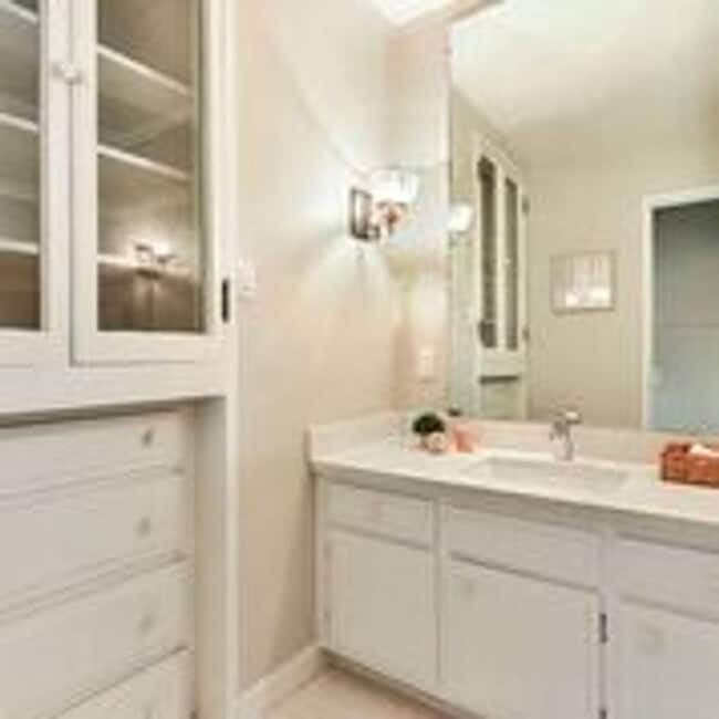 Building Photo - 730-732 Pacific Ave