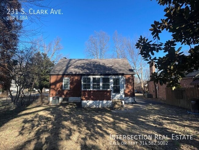 Building Photo - 231 S Clark Ave