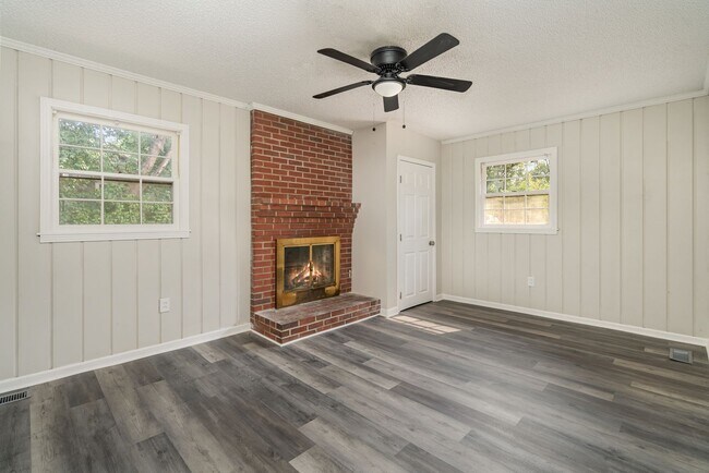 Building Photo - Brand new renovated home in Gallatin 4 bedrooms/2.5 Bathroom