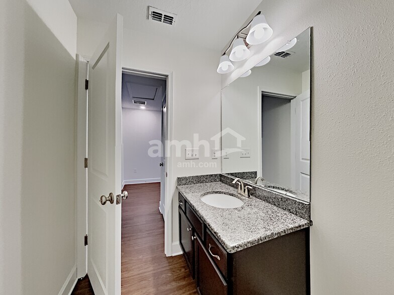 Building Photo - 4425 Hollow Stump Run