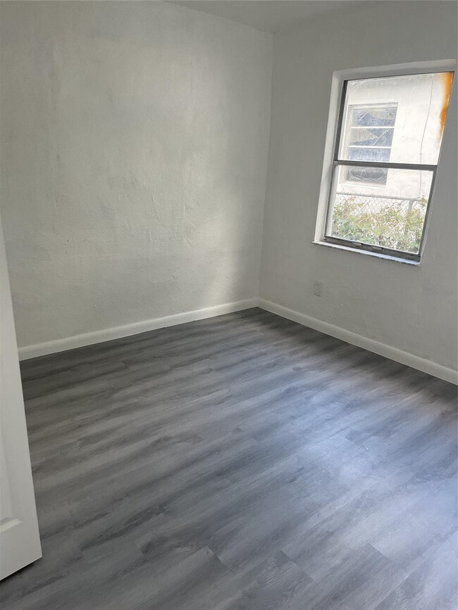 Building Photo - 1996 Rutland St