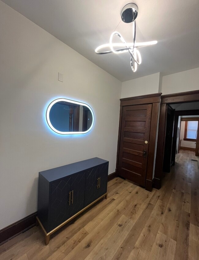 BEAUTIFUL FOYER - 32 E Northwood Ave