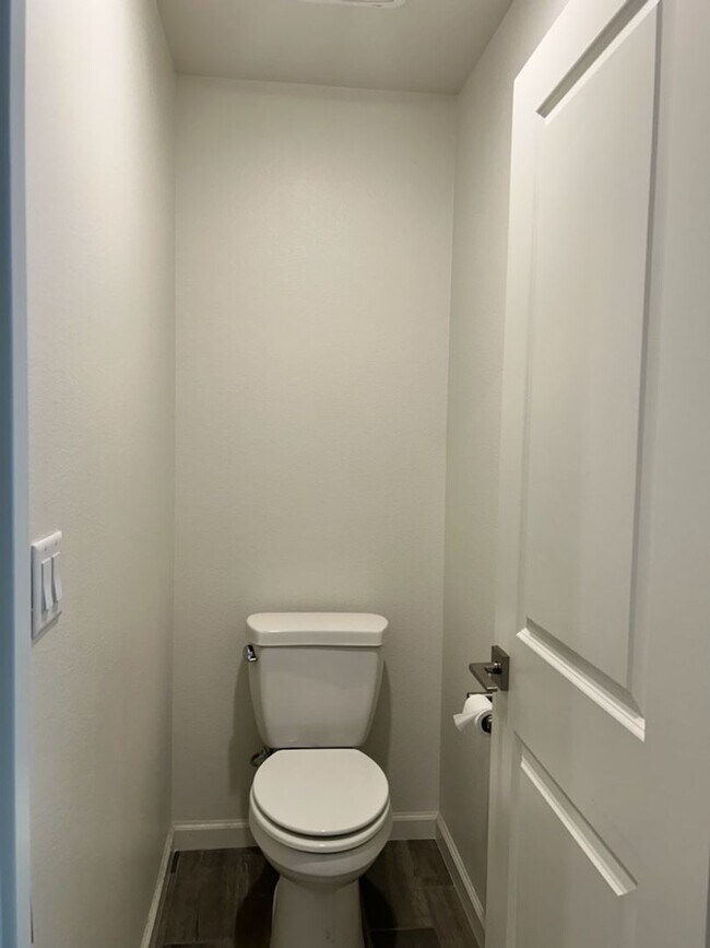 Building Photo - 3616 Highclere Way