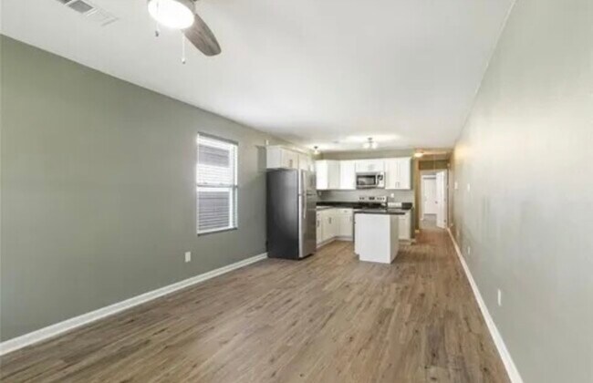 Building Photo - 2419 Feliciana St