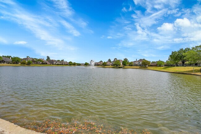 Building Photo - 30327 Deleon Fields Dr
