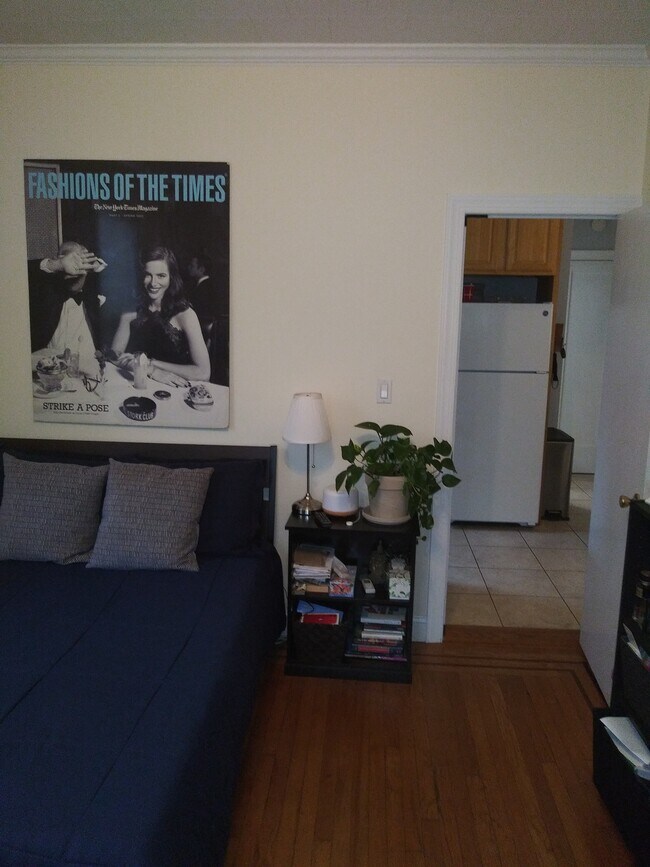 bedroom - 1738 Dekalb Ave