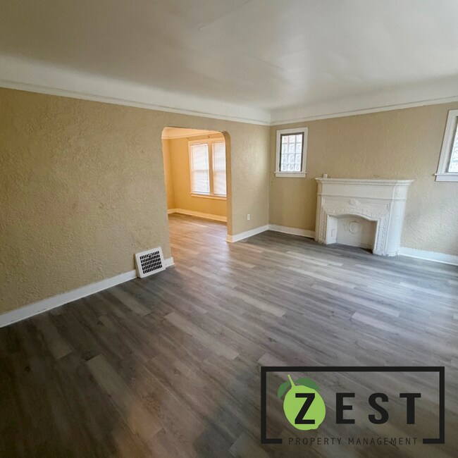 Building Photo - 15765 Washburn St