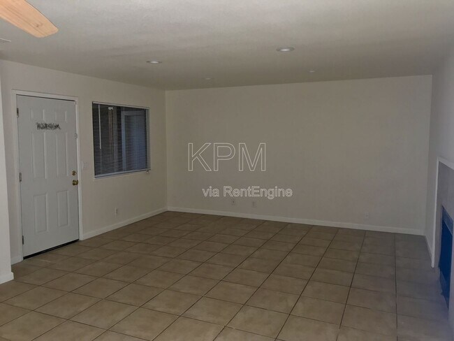 Building Photo - 7409 Village Green Dr