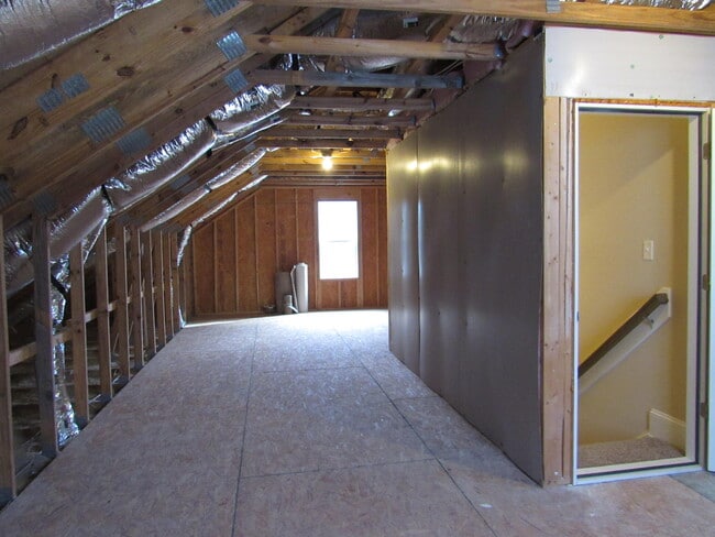 Building Photo - 350 Kerr Lake Rd