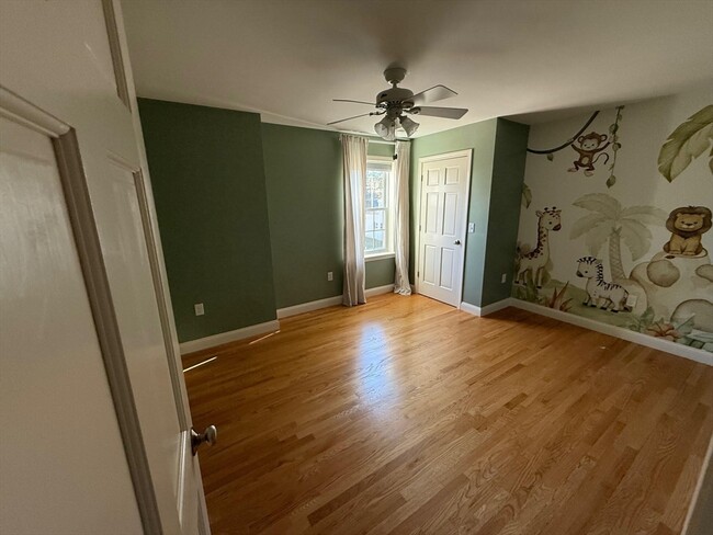 Building Photo - 15 Spencer St