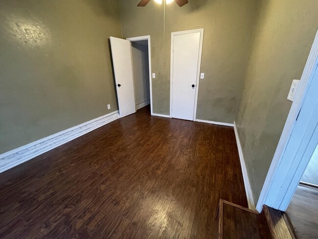 Building Photo - 1111 Jet Dr