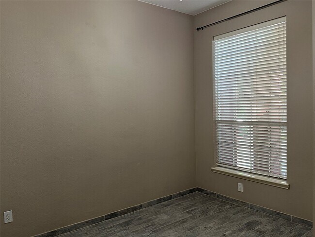 Building Photo - 164 S Holly Laurel Cir