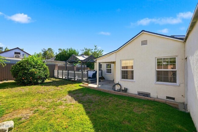 Building Photo - 10734 Oro Vista Ave
