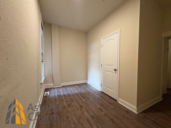 Building Photo - Bright Updated 4-Bedroom Home