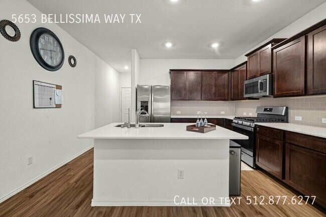 Building Photo - 5653 Bellissima Way