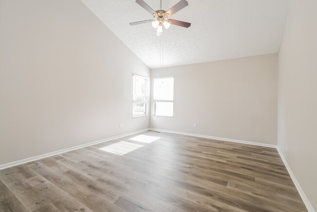 Building Photo - 1787 Convair Dr