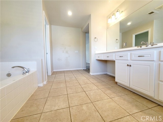 Building Photo - 11223 Evergreen Loop