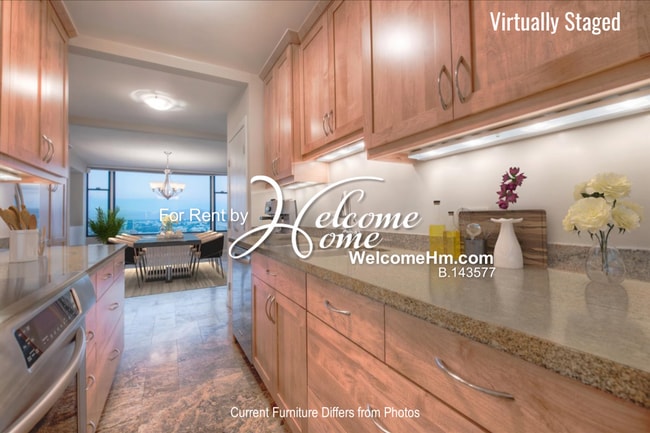 Building Photo - Furnished Park Tower Condo with views of t...
