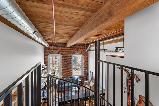 Building Photo - Breathtaking Historic Loft in the Heart of...