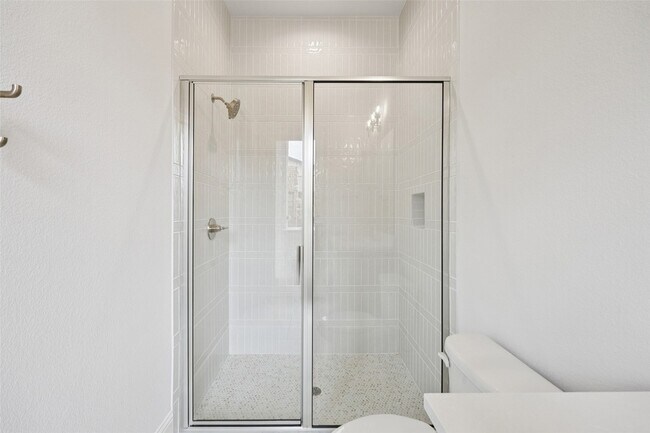 Building Photo - 3845 Van Ness Ln