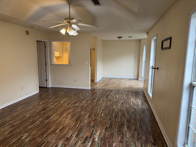 Building Photo - 2724 Garden Brook Ct