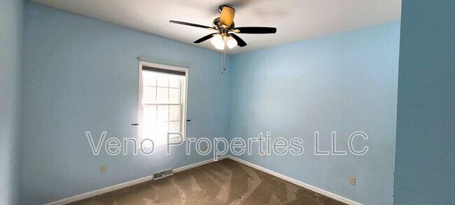 Building Photo - 2057 Rowley Rd