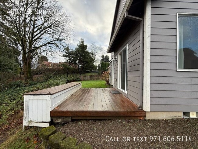 Building Photo - 4887 SE 3rd Ct