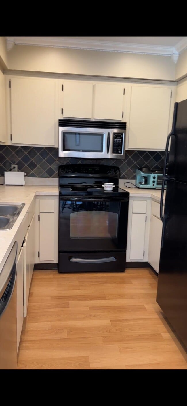 Building Photo - 3420 Harrow Ln