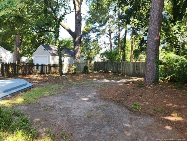 Building Photo - 710 Rush Rd