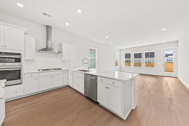 Building Photo - 437 Parish Farms Dr